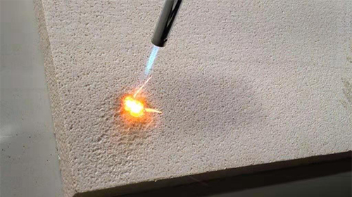 機制硅巖夾芯板